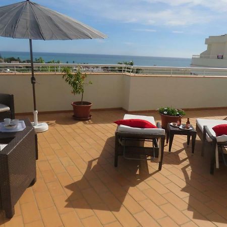 Sweden Apartment - Top Floor One Bedroom With Sea Views - Rs Lagos Bagian luar foto