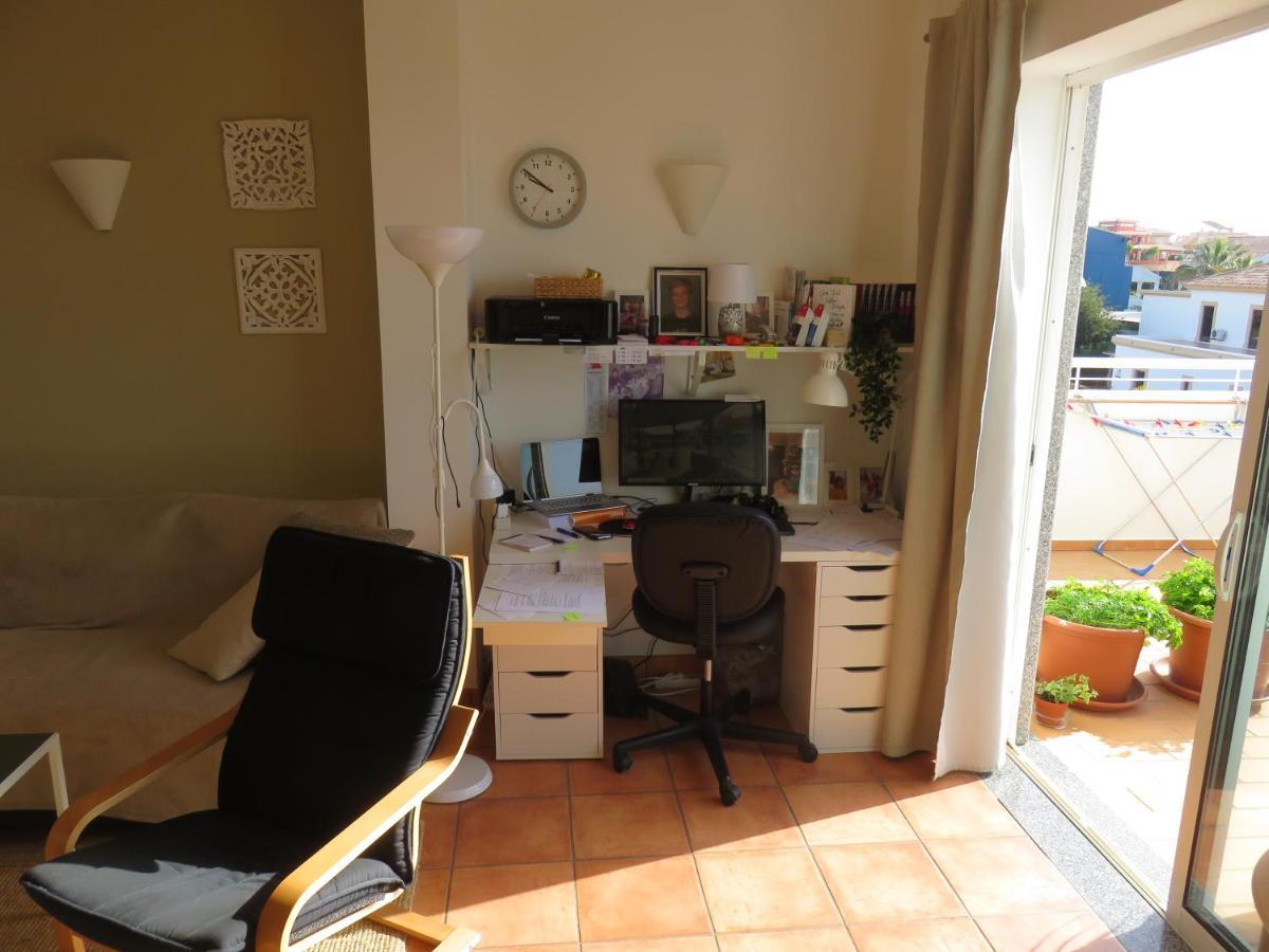 Sweden Apartment - Top Floor One Bedroom With Sea Views - Rs Lagos Bagian luar foto